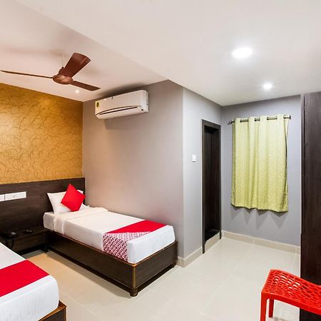 Hotel Cj Inn Vijayawada Ngoại thất bức ảnh